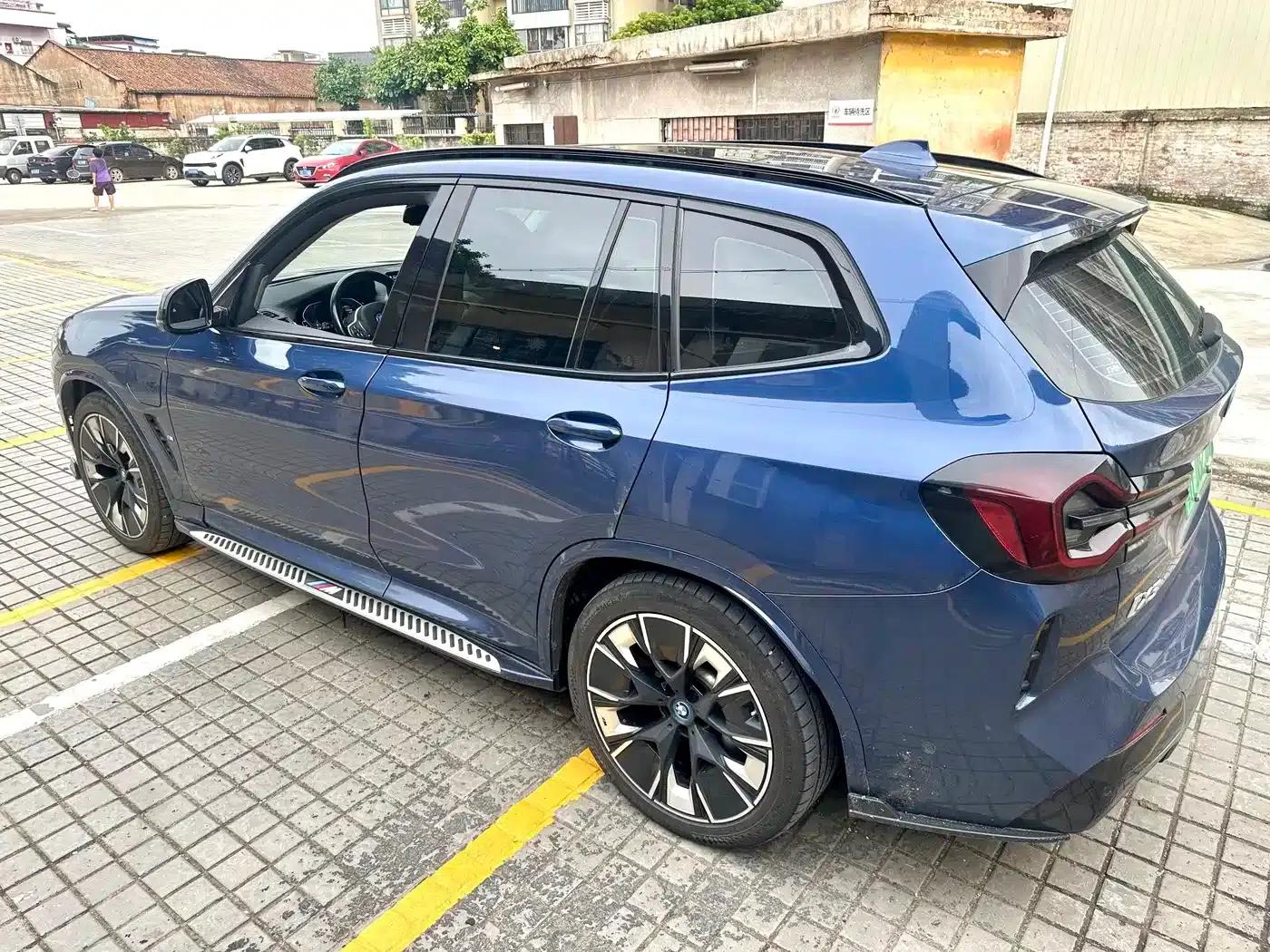 BMW iX3 2022 Leading Edition — миниатюра 7