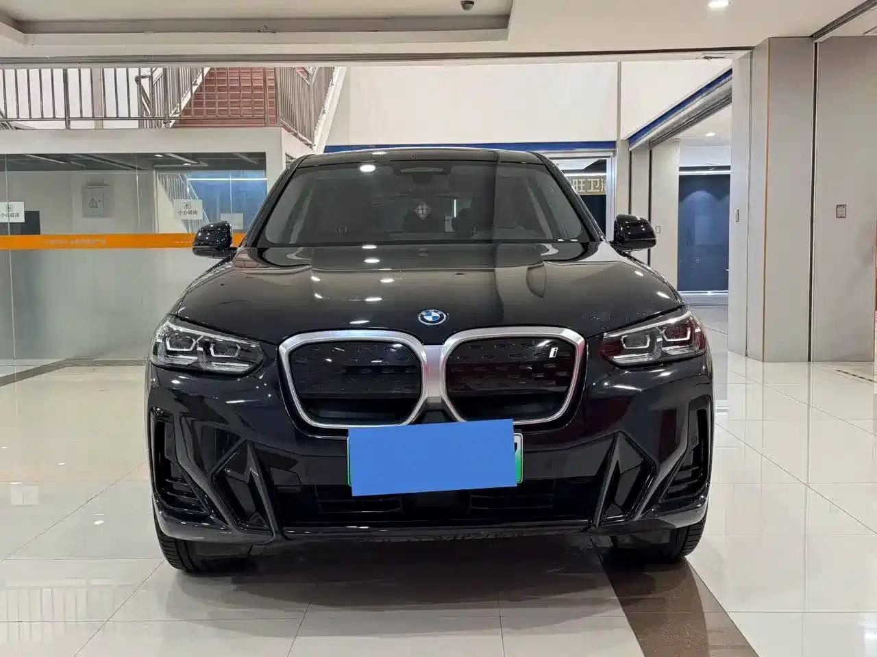 BMW iX3 2022 Facelift Leading Edition — миниатюра 2