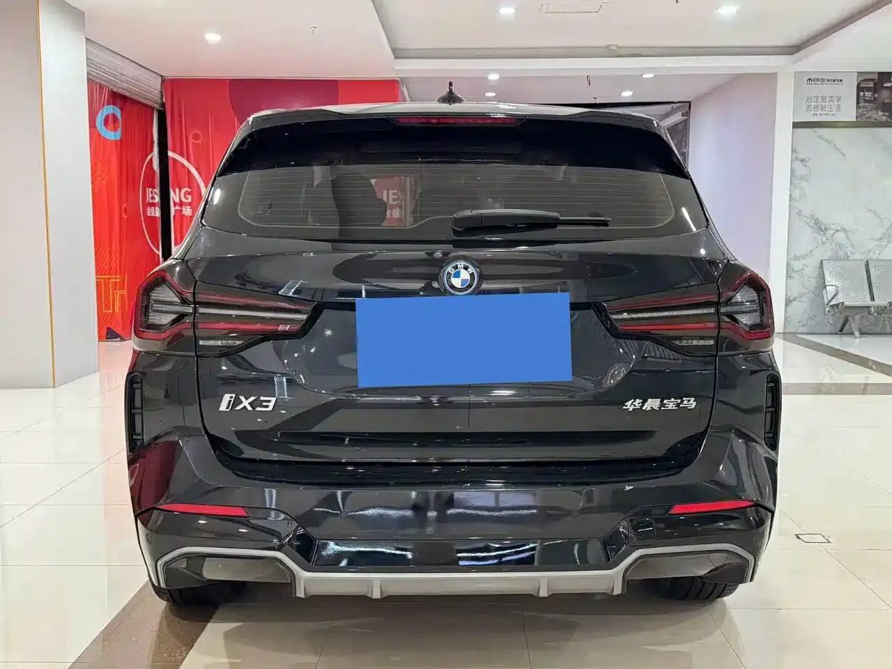BMW iX3 2022 Facelift Leading Edition — миниатюра 13