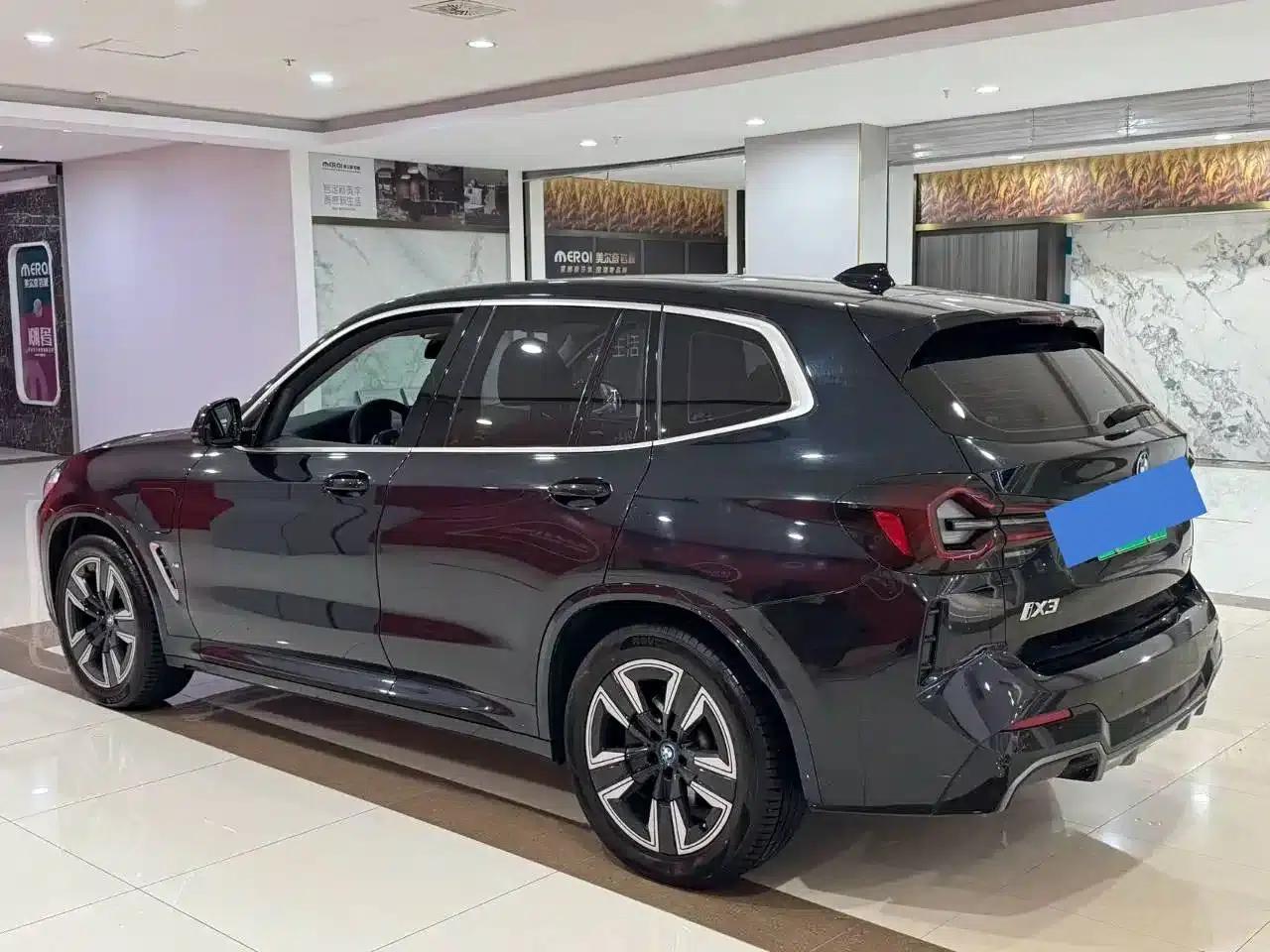 BMW iX3 2022 Facelift Leading Edition — миниатюра 14