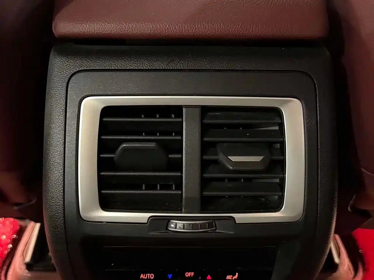 BMW iX3 2022 Facelift Leading Edition — миниатюра 9
