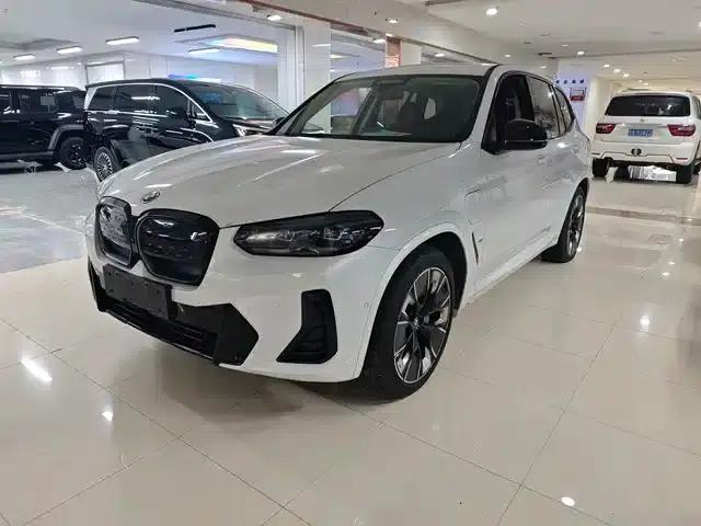 BMW iX3 2024 Pioneer Edition