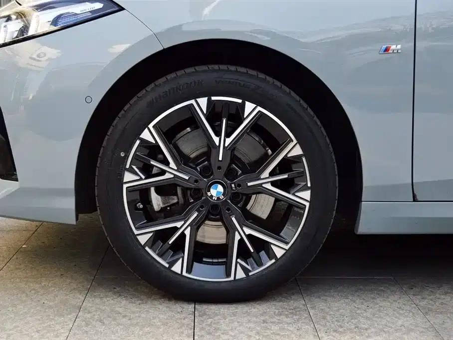 2025 BMW 2 Series 225L M Sport Package — миниатюра 12