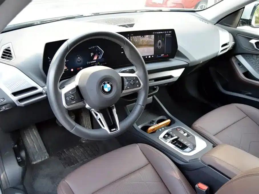 2025 BMW 2 Series 225L M Sport Package — миниатюра 8