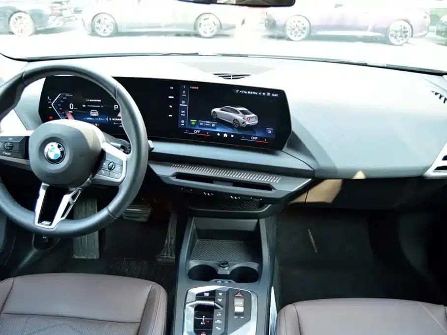 2025 BMW 2 Series 225L M Sport Package — миниатюра 10