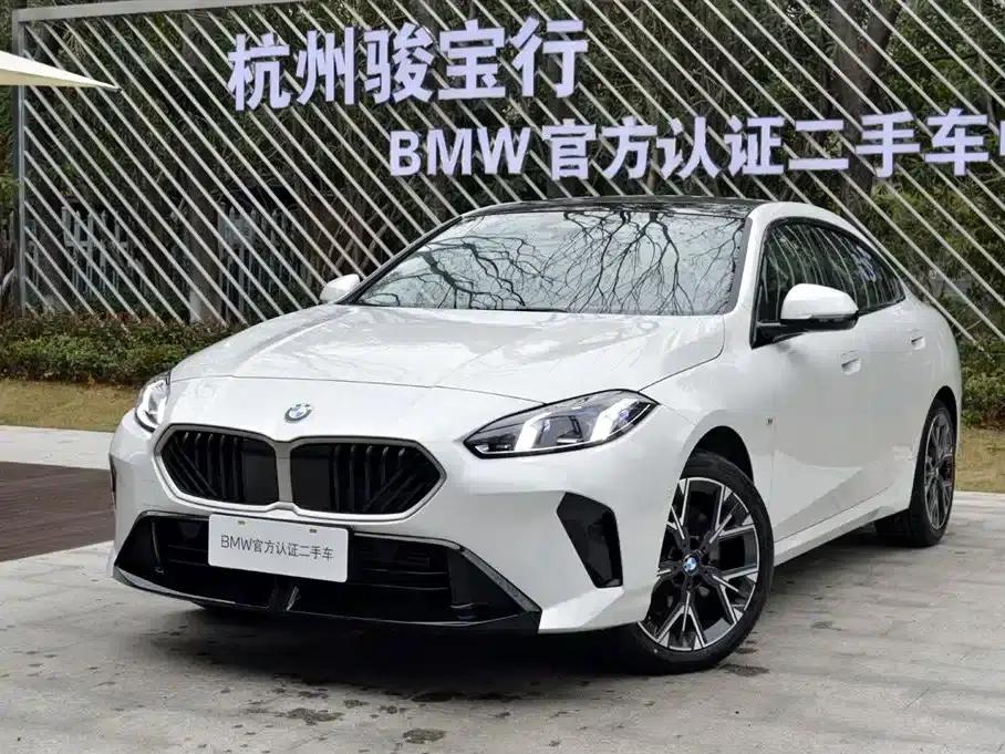 2025 BMW 2 Series 225L M Sport Package — миниатюра 1