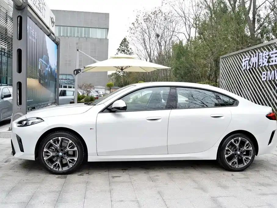 2025 BMW 2 Series 225L M Sport Package — миниатюра 5