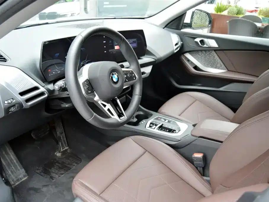 2025 BMW 2 Series 225L M Sport Package — миниатюра 6