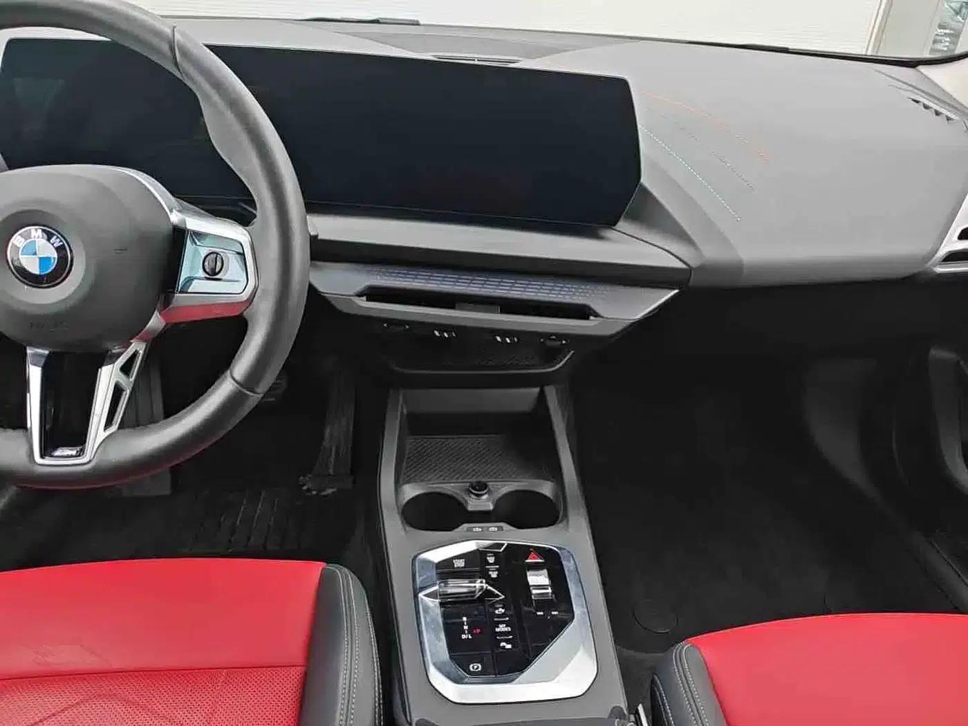 2025 BMW 2 Series 225L M Sport Shadow Edition — миниатюра 11