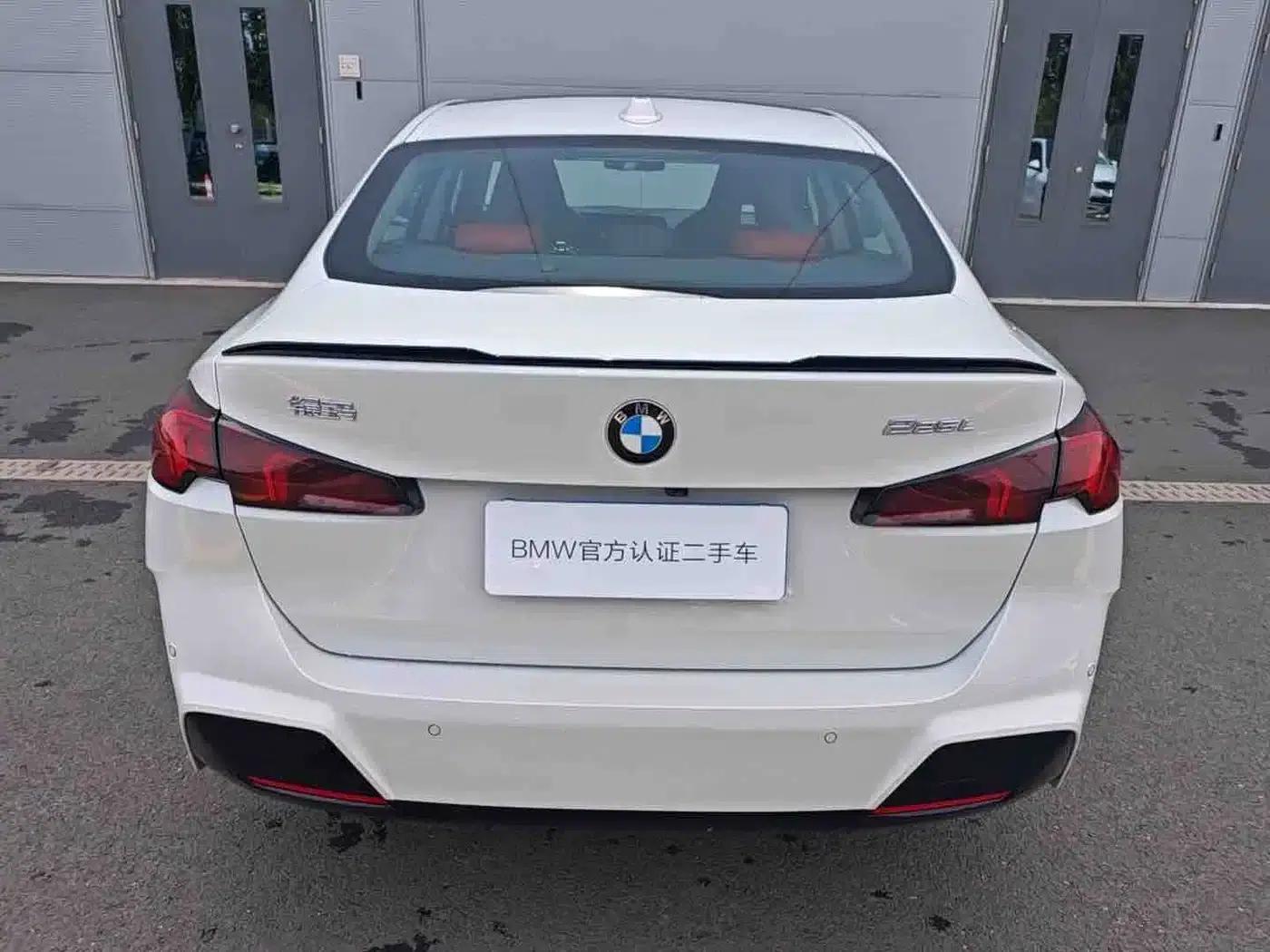 2025 BMW 2 Series 225L M Sport Shadow Edition — миниатюра 3