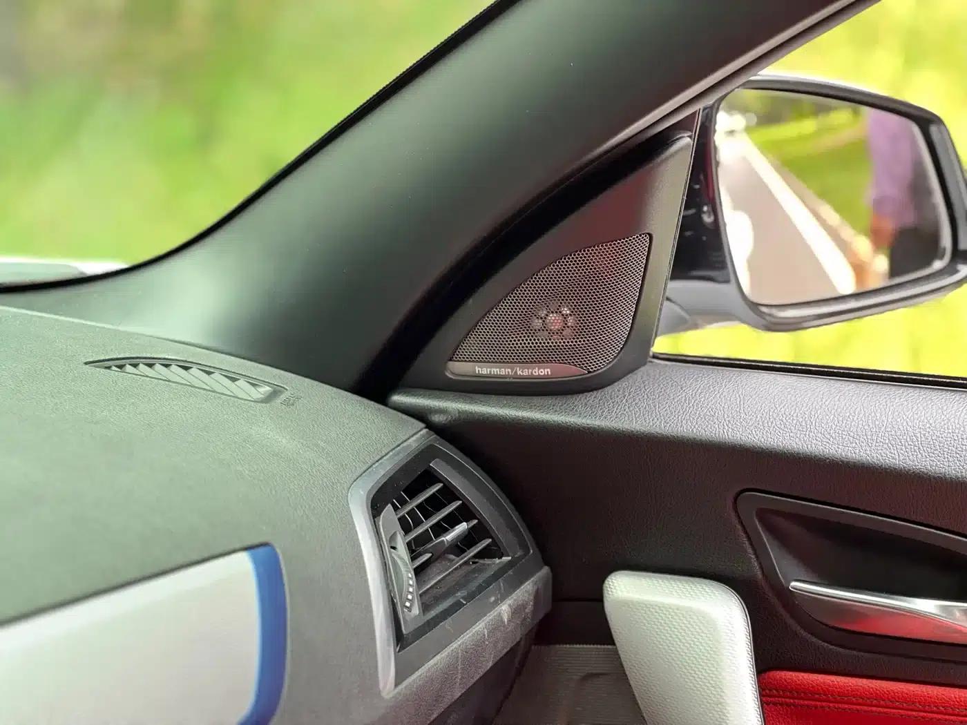 2019 BMW 2 Series Imported Model 225i M Sport Package — миниатюра 3