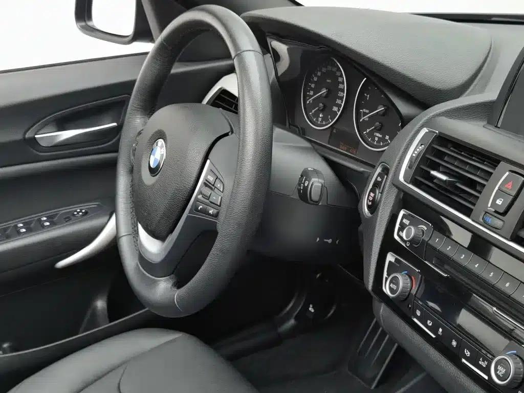 2015 BMW 2 Series (Imported) 218i Convertible Coupe — миниатюра 22