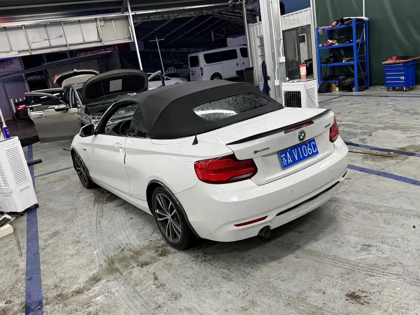 2018 BMW 2 Series Imported 220i Convertible Coupe with Sport Design Package — миниатюра 4