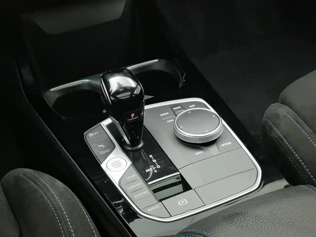 2021 BMW 2 Series Imported 225i Four-Door Coupe M Sport Shadow Edition — миниатюра 13