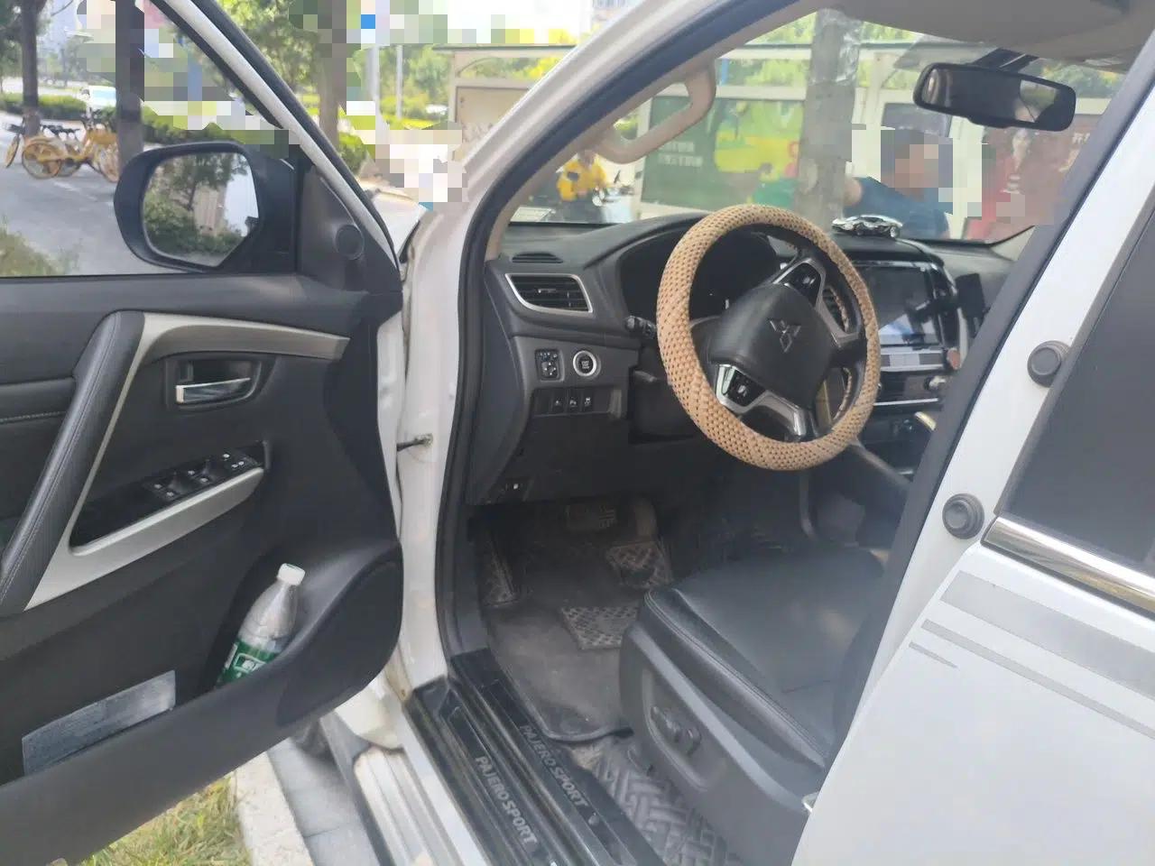 Mitsubishi Pajero Sport 2020 3.0L Luxury Edition — миниатюра 16