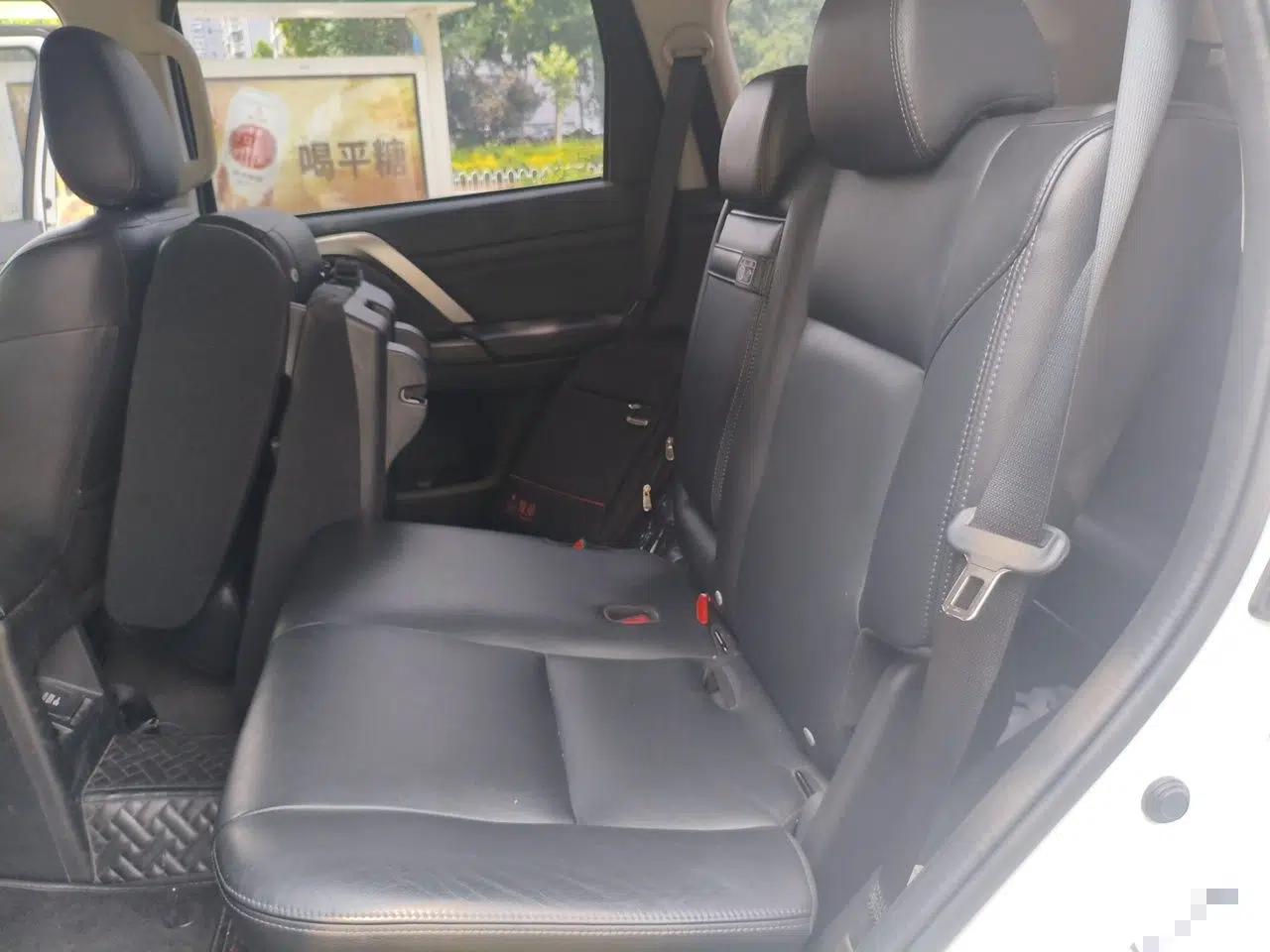 Mitsubishi Pajero Sport 2020 3.0L Luxury Edition — миниатюра 17