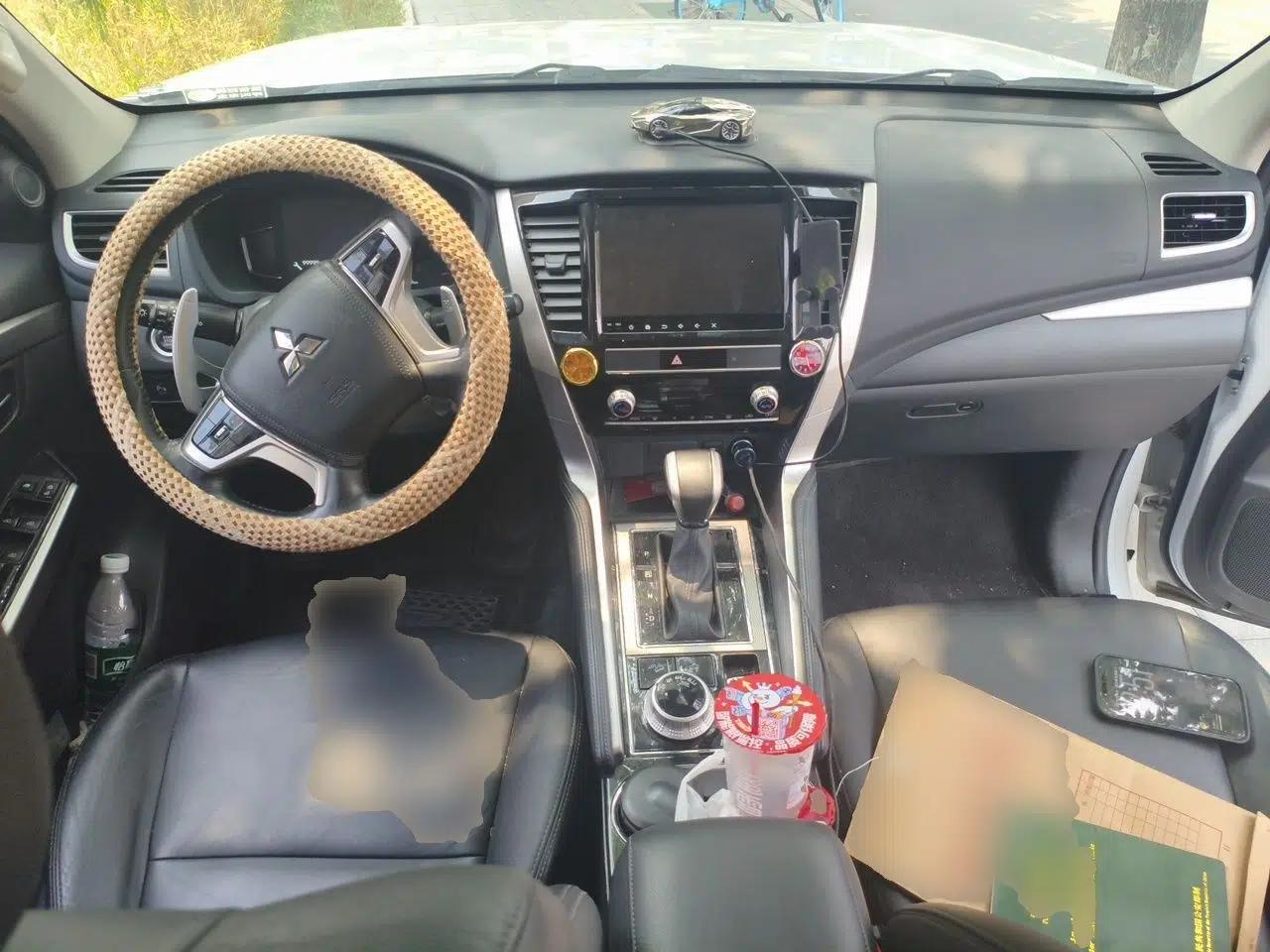 Mitsubishi Pajero Sport 2020 3.0L Luxury Edition — миниатюра 9