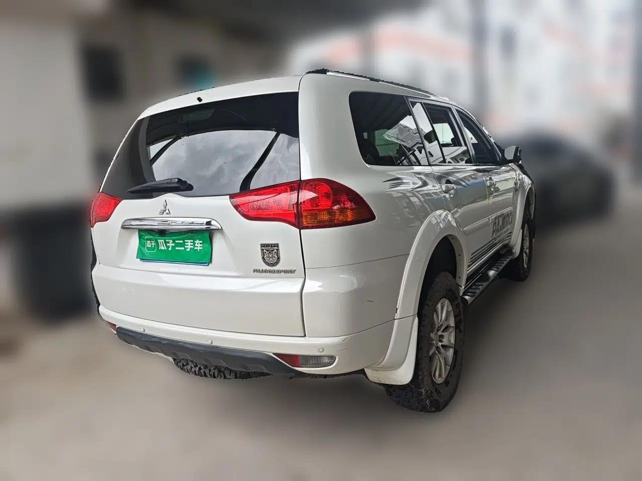 Mitsubishi Pajero Sport 2013 3.0L Automatic Two-Wheel Drive Luxury Edition — миниатюра 6