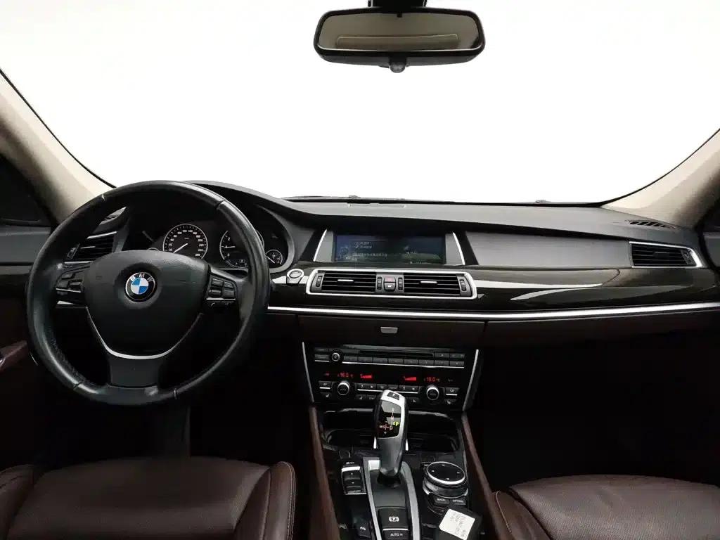 2014 BMW 5 Series GT 528i Luxury — миниатюра 11