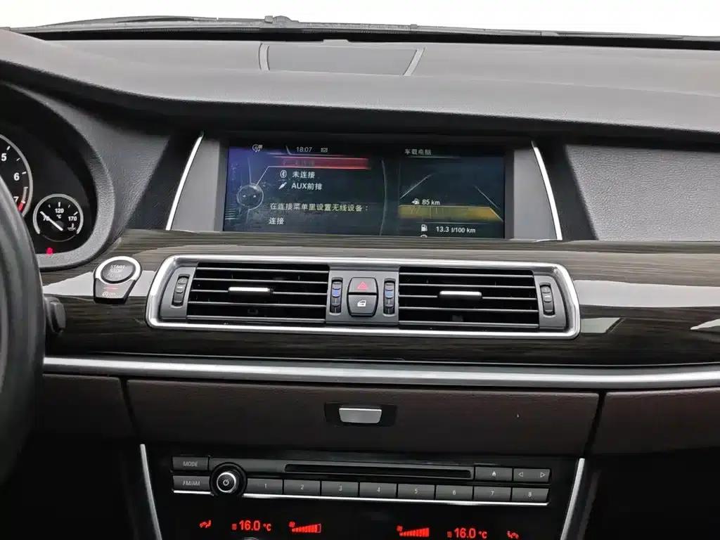 2014 BMW 5 Series GT 528i Luxury — миниатюра 12