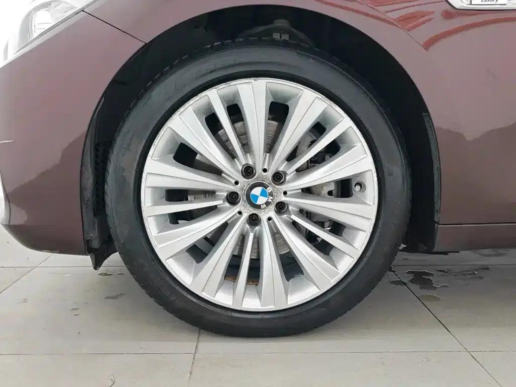 2014 BMW 5 Series GT 528i Luxury — миниатюра 17