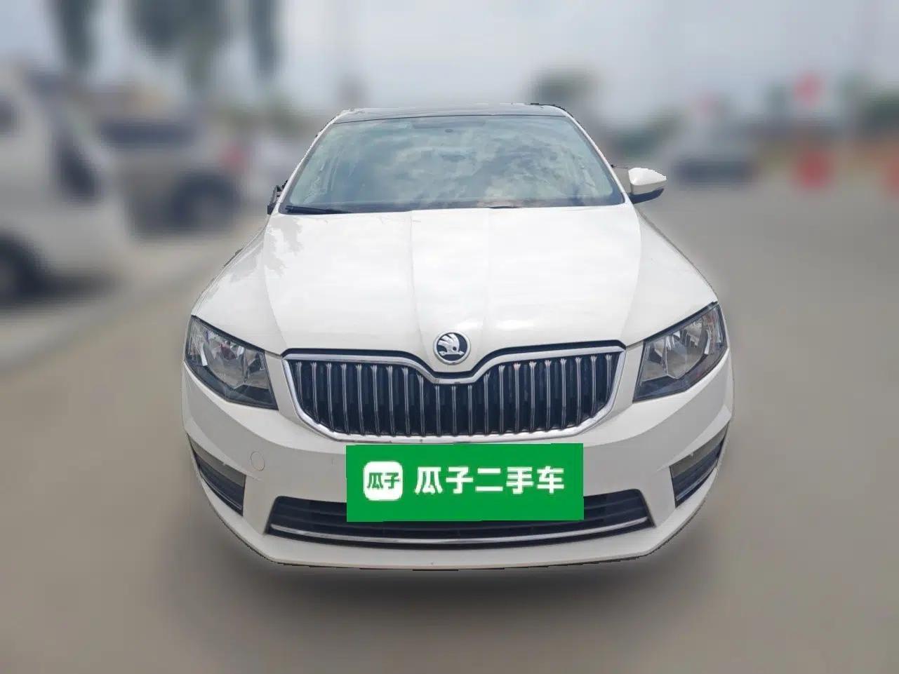 Skoda Octavia 2017 1.6L Manual Smart Drive Edition — миниатюра 2