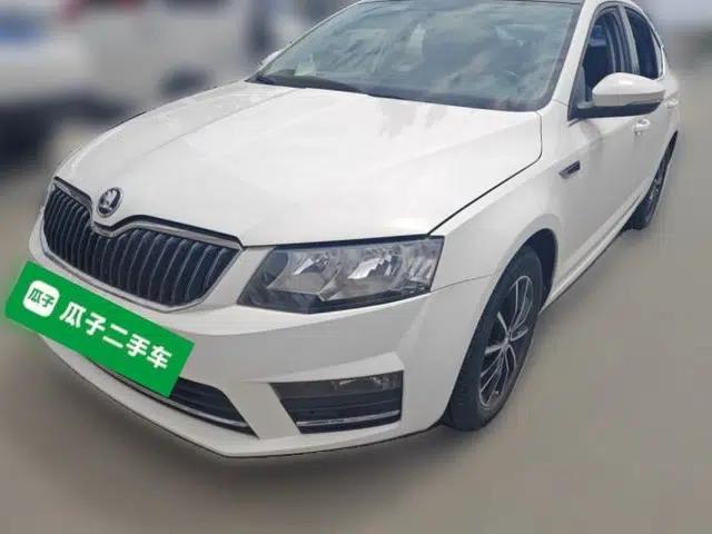 Skoda Octavia 2017 1.6L Manual Smart Drive Edition