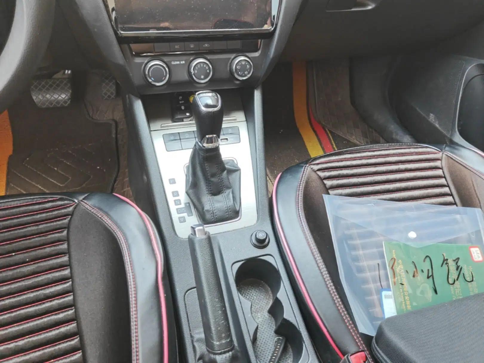 Skoda Octavia 2019 1.5L Automatic SmartDrive Comfort Edition China V Standard — миниатюра 16