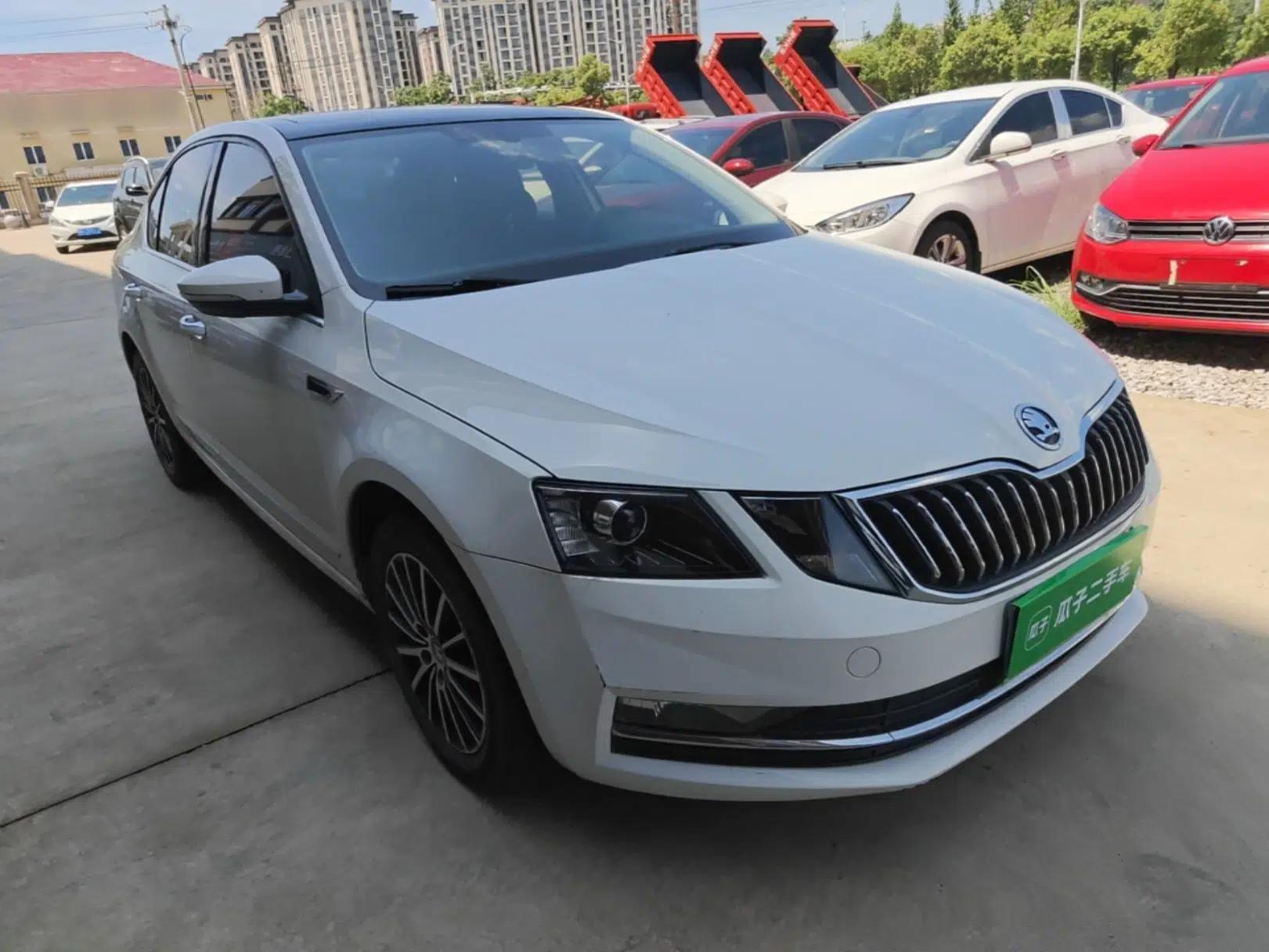 Skoda Octavia 2019 1.5L Automatic SmartDrive Comfort Edition China V Standard — миниатюра 3