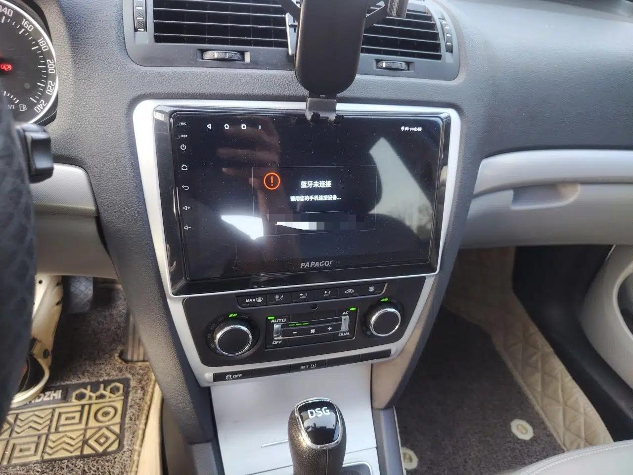 Skoda Octavia 2014 1.4TSI DSG Yijun Edition — миниатюра 13