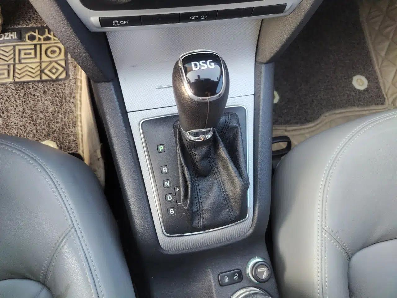 Skoda Octavia 2014 1.4TSI DSG Yijun Edition — миниатюра 14