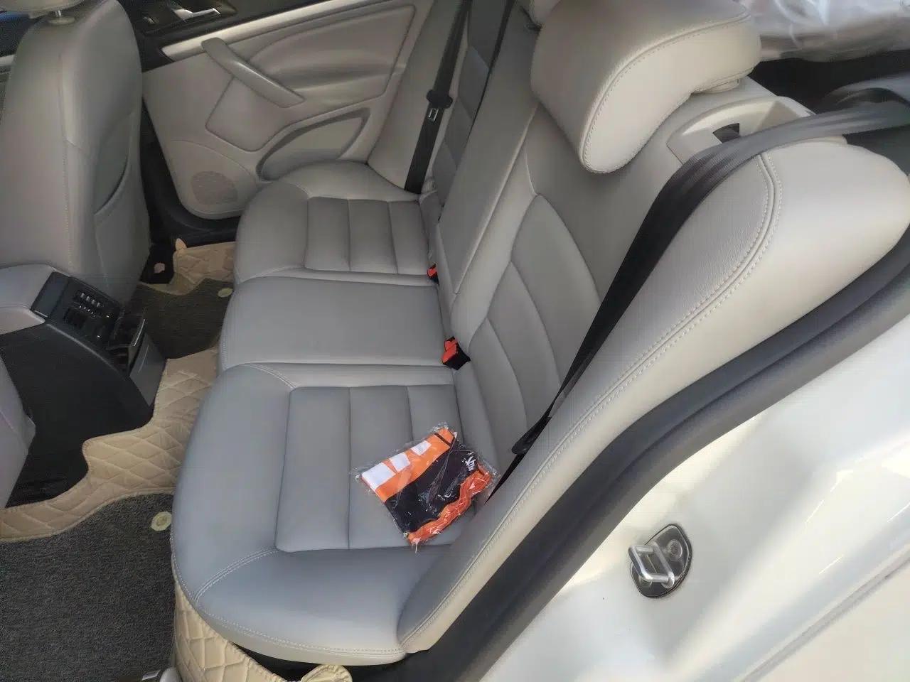 Skoda Octavia 2014 1.4TSI DSG Yijun Edition — миниатюра 17