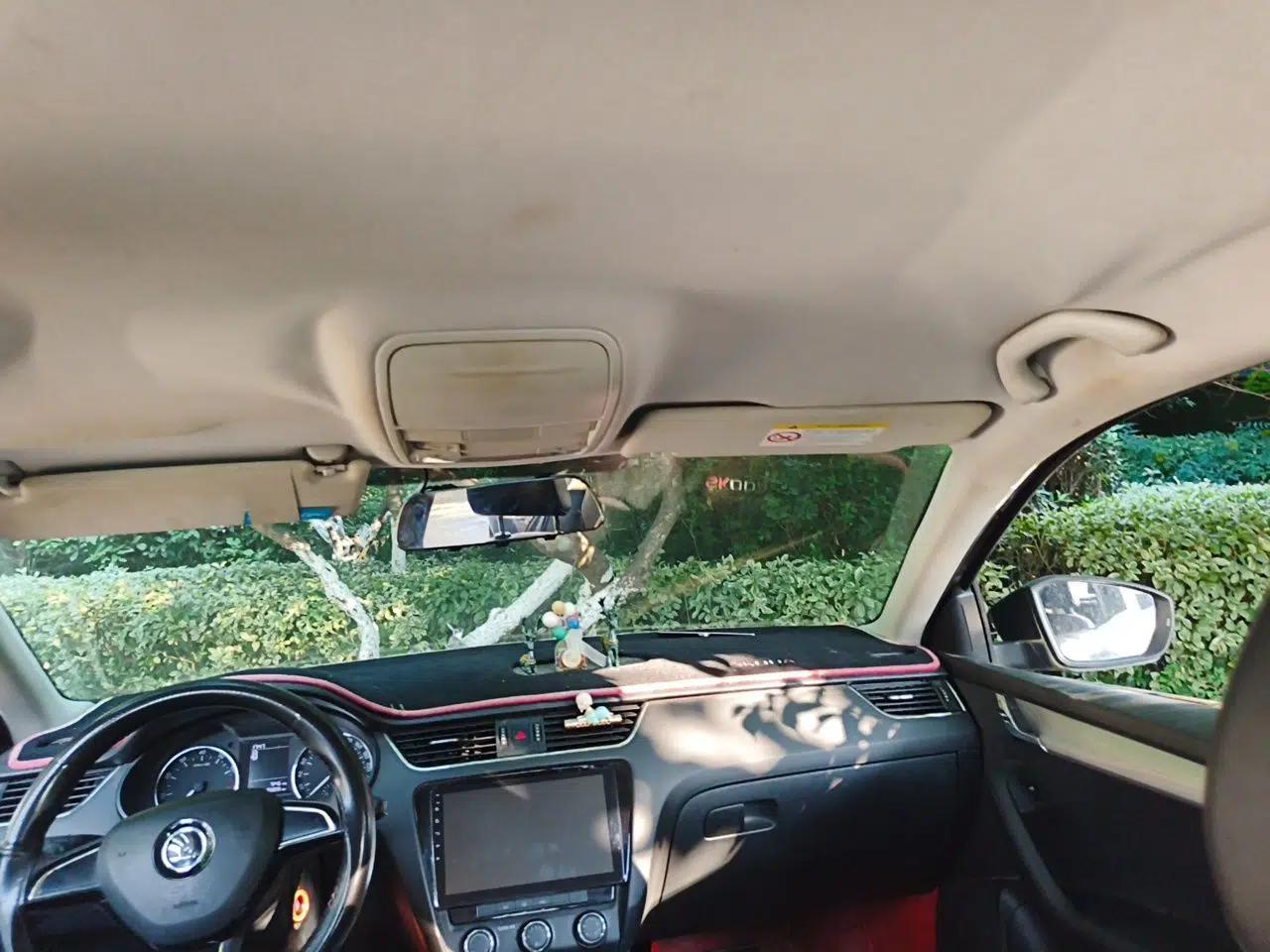 Skoda Octavia 2016 1.6L Automatic Chuanxing Edition — миниатюра 18