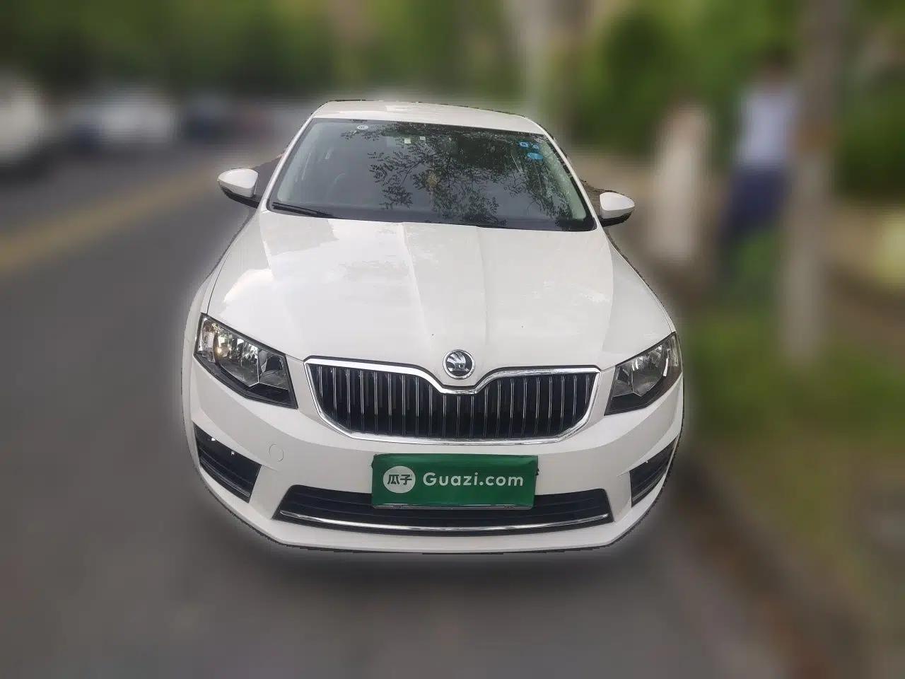 Skoda Octavia 2017 1.6L Automatic Chuanxing Edition — миниатюра 2