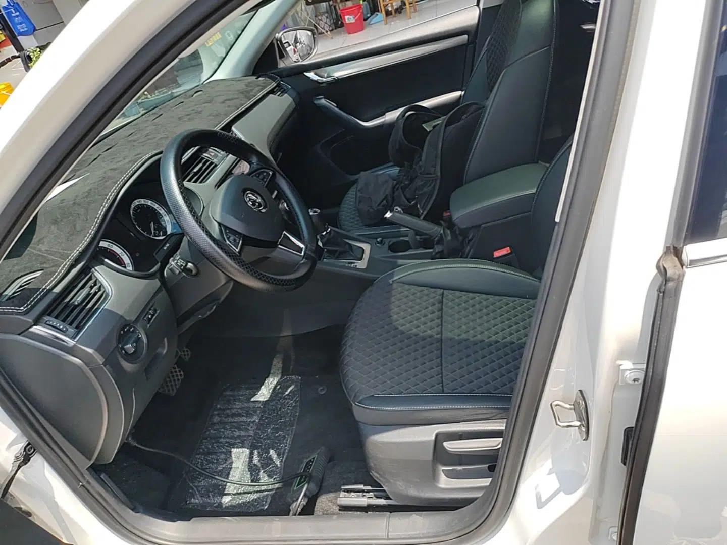 Skoda Octavia 2020 TSI230 DSG SmartDrive Luxury Edition — миниатюра 17