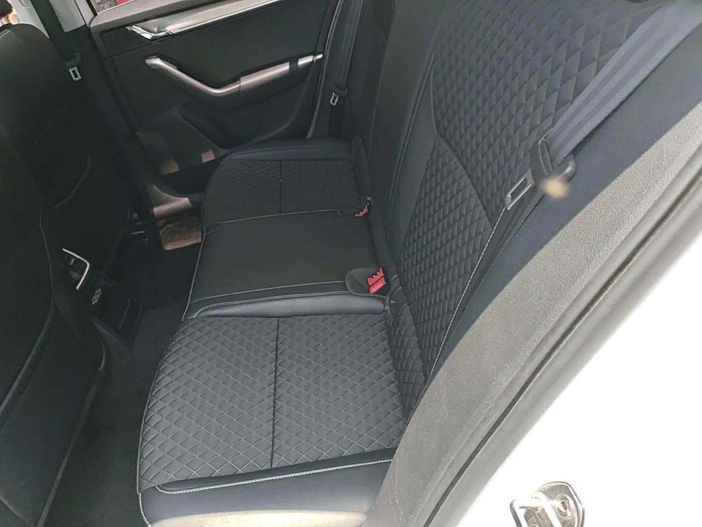 Skoda Octavia 2020 TSI230 DSG SmartDrive Luxury Edition — миниатюра 20