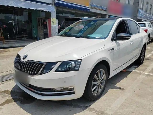 Skoda Octavia 2020 TSI230 DSG SmartDrive Luxury Edition