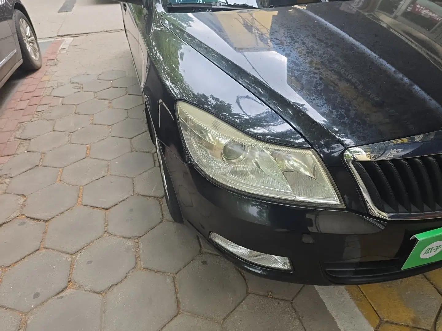 Skoda Octavia 2014 1.6L Manual Yijie Edition — миниатюра 7