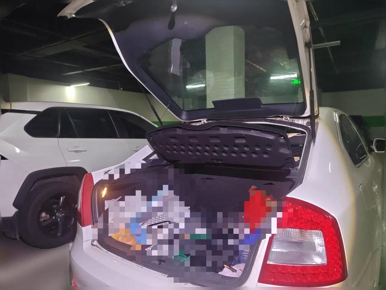 Skoda Octavia 2014 1.6L Automatic Yijie Edition — миниатюра 19