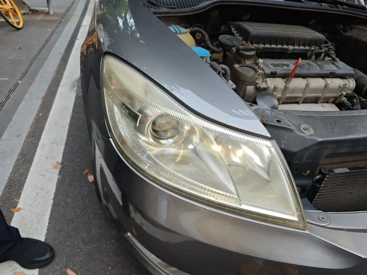 Skoda Octavia 2012 1.6L Manual Eado Edition — миниатюра 7