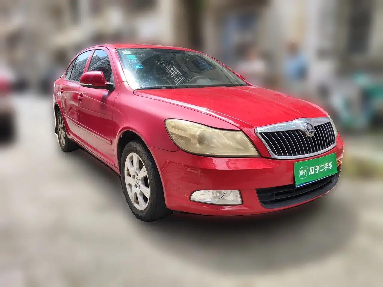 Skoda Octavia 2013 1.6L Automatic Elegance Edition — миниатюра 3