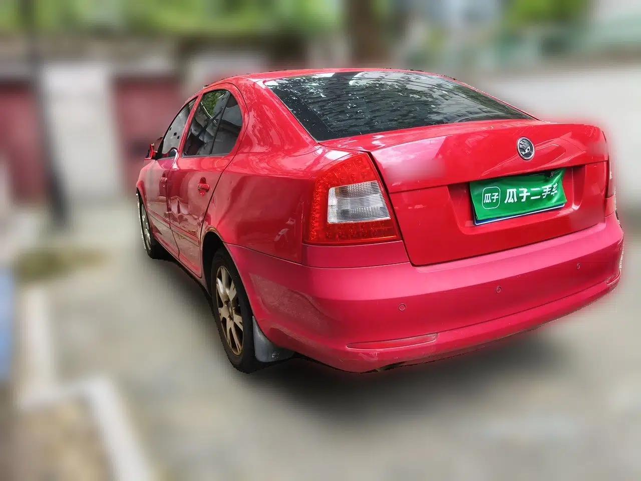 Skoda Octavia 2013 1.6L Automatic Elegance Edition — миниатюра 4