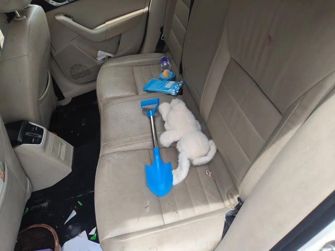 Skoda Octavia 2015 1.6L Automatic Yijun Edition — миниатюра 17