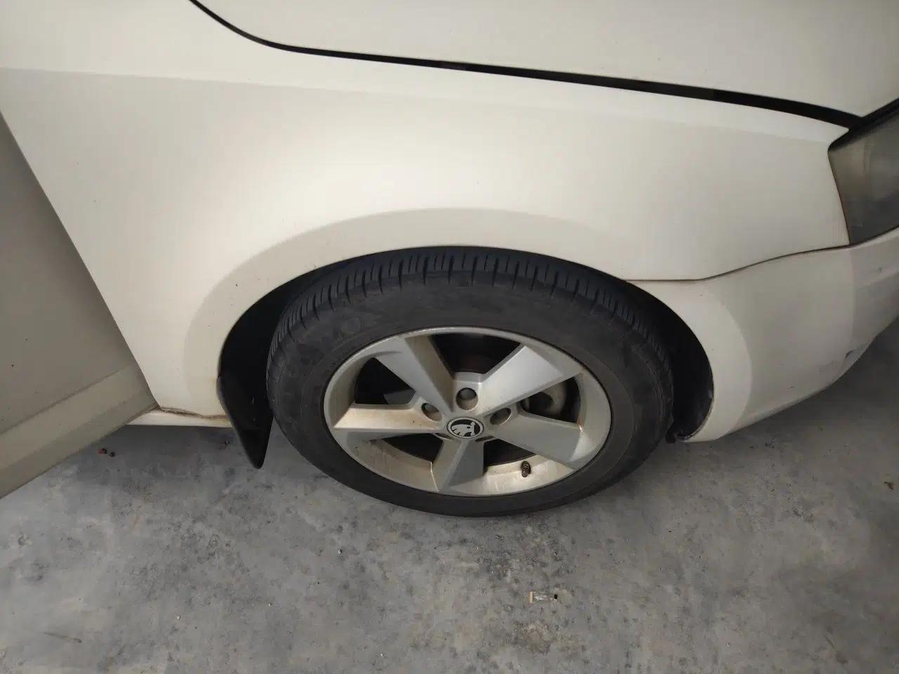 Skoda Octavia 2015 1.6L Automatic Yijun Edition — миниатюра 8