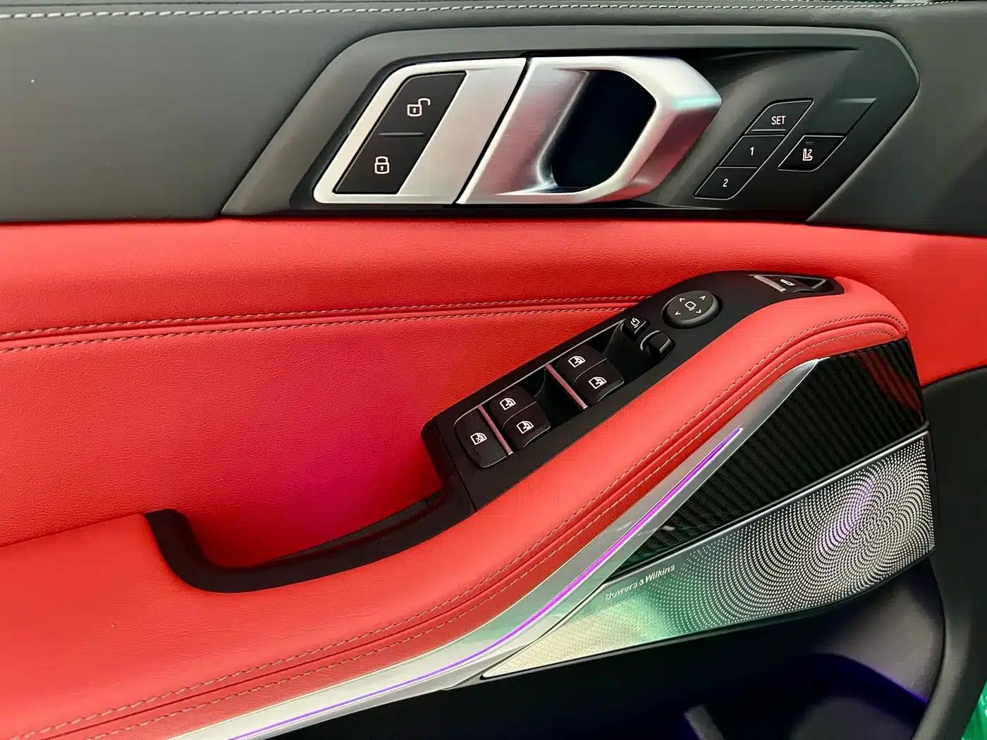 2023 BMW X5 M Competition — миниатюра 25