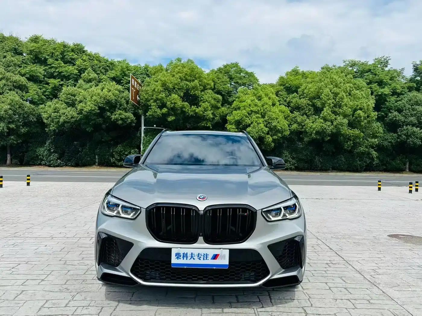 2022 BMW X5 M — миниатюра 1