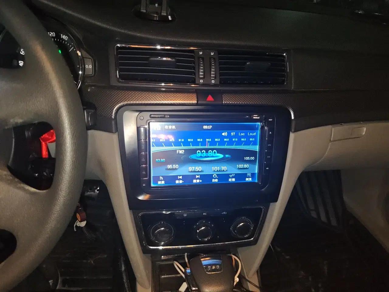 Skoda Superb 2012 1.4TSI DSG Zhiya Edition — миниатюра 13