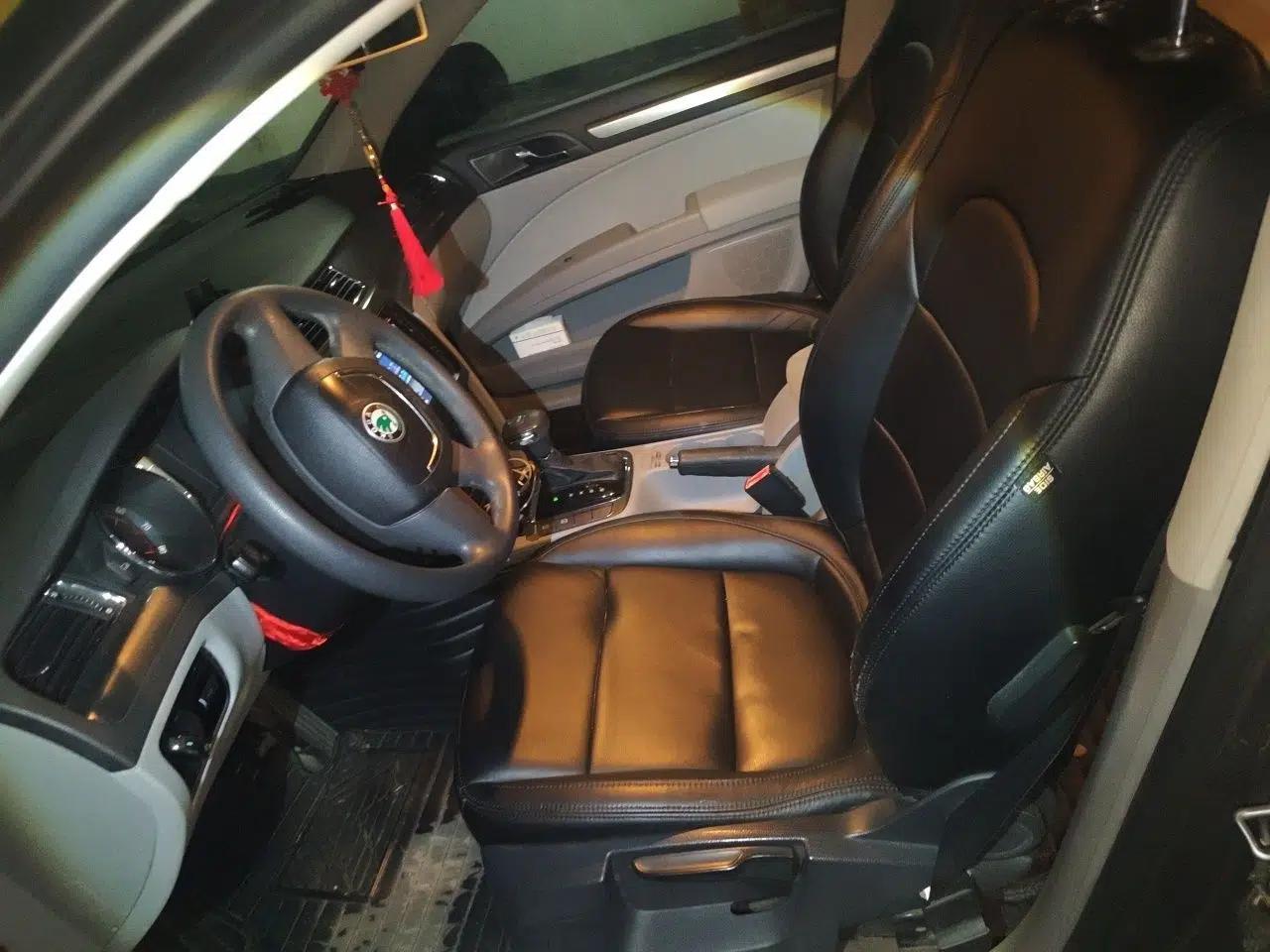 Skoda Superb 2012 1.4TSI DSG Zhiya Edition — миниатюра 15