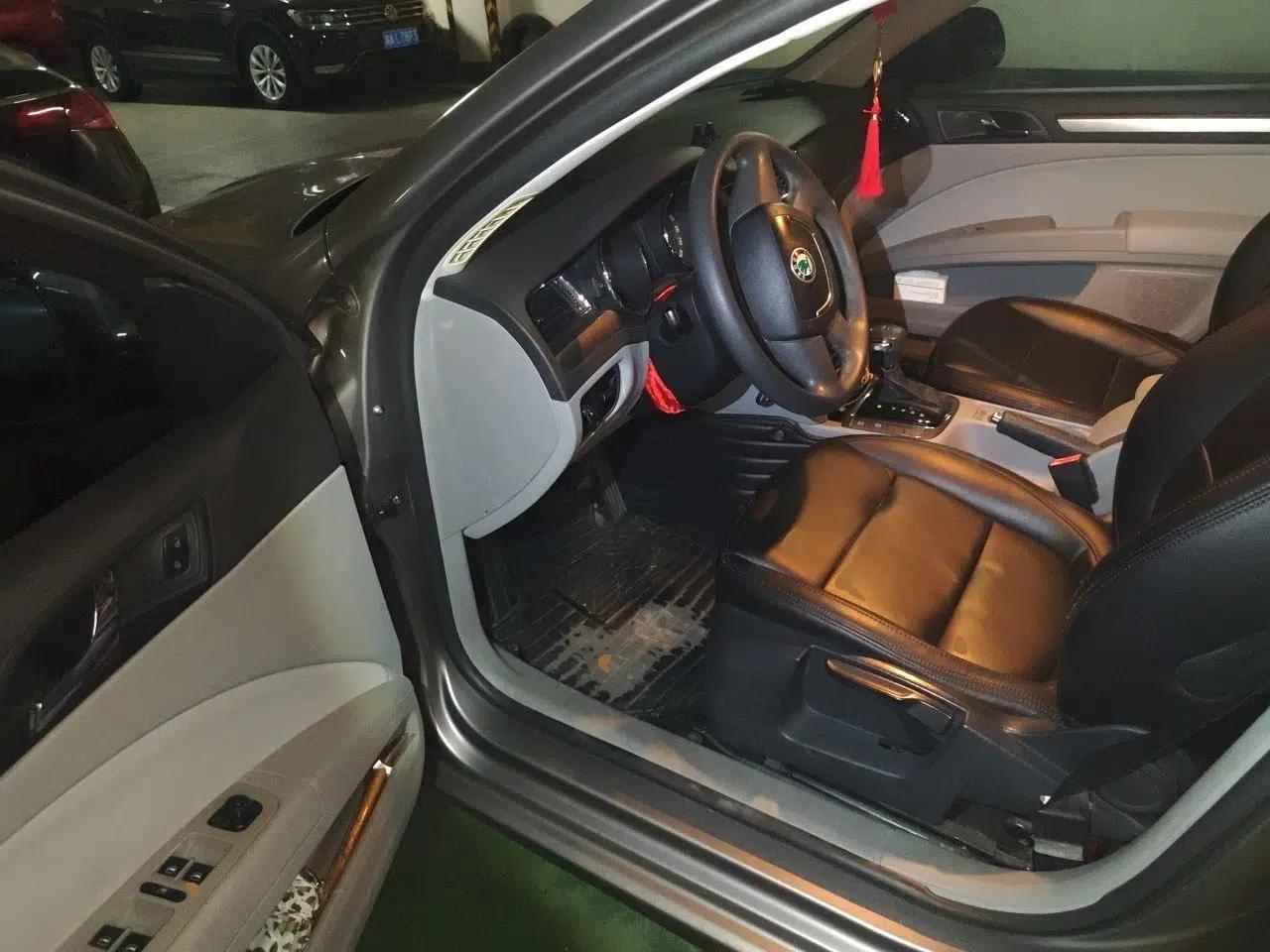 Skoda Superb 2012 1.4TSI DSG Zhiya Edition — миниатюра 16