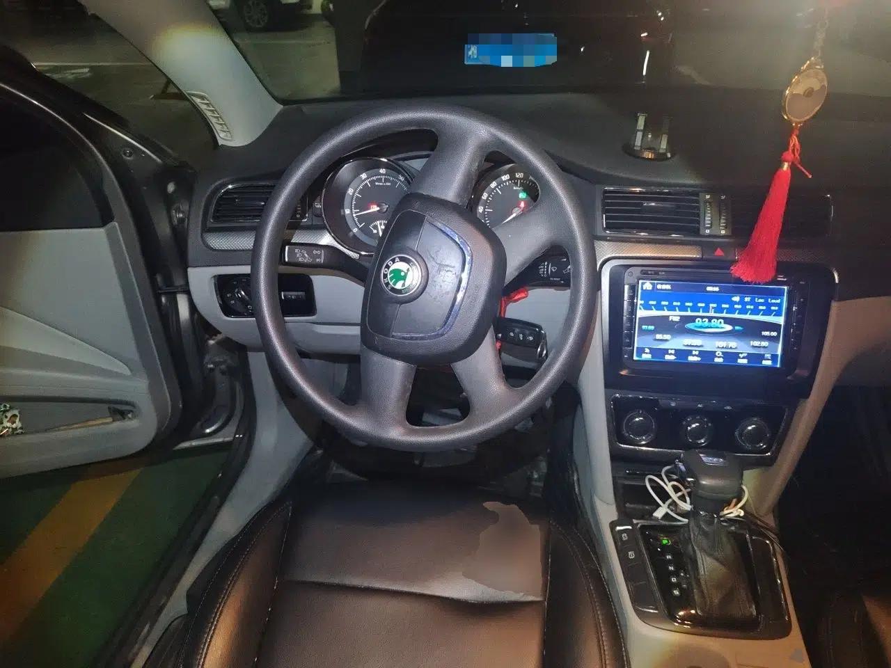 Skoda Superb 2012 1.4TSI DSG Zhiya Edition — миниатюра 10